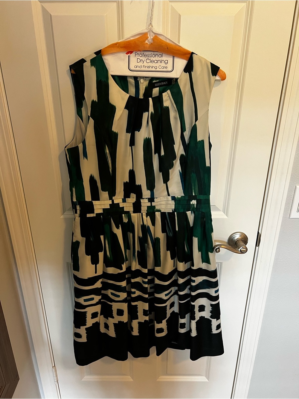 Ellen Tracy Green, Black & Cream Sleeveless Printed Fit-and-Flare Dress